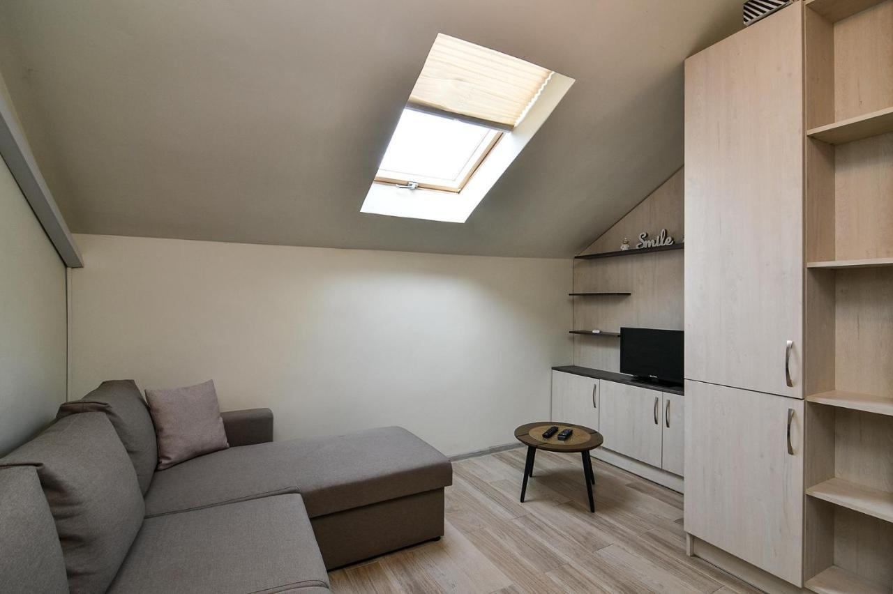 Small Studio On Budget In The Heart Of City Varna Ngoại thất bức ảnh