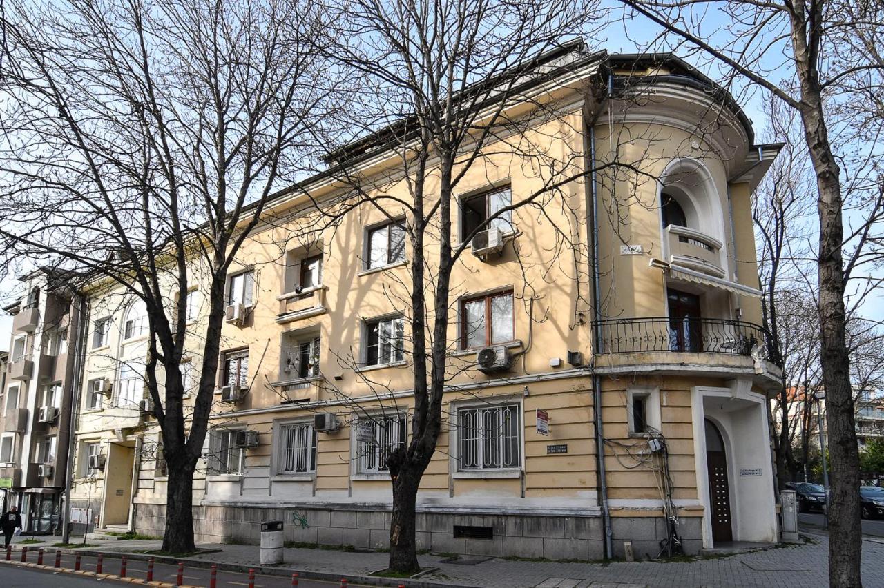 Small Studio On Budget In The Heart Of City Varna Ngoại thất bức ảnh