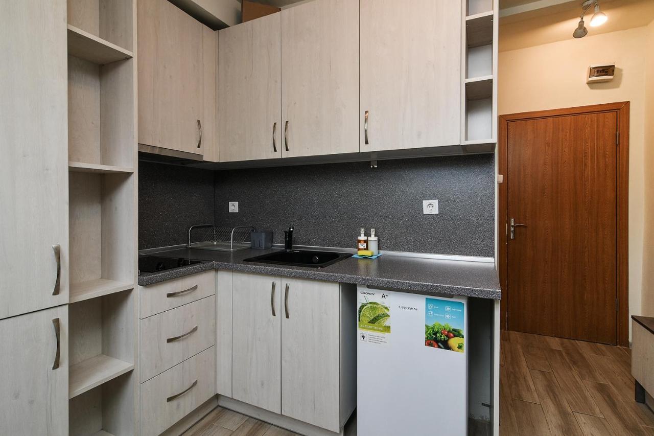 Small Studio On Budget In The Heart Of City Varna Ngoại thất bức ảnh